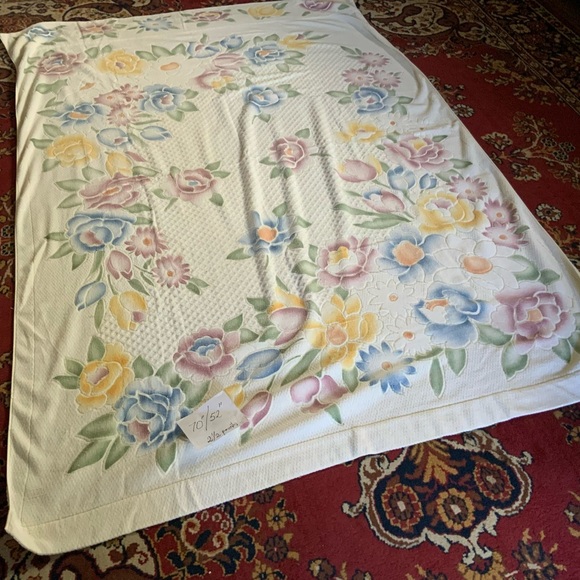 Other - Vintage Blanket European coverlet throw blanket